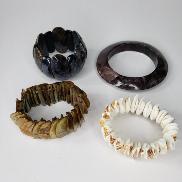 4 Assorted Shell and Similar Beaded Bracelets - Picture 1 of 10